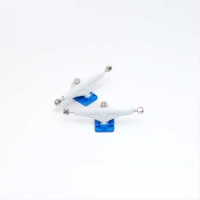 XOANA TRUCKS WHITE/BLUE