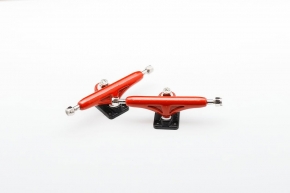 XOANA TRUCKS RED/BLACK