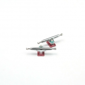 XOANA TRUCKS SILVER/RED