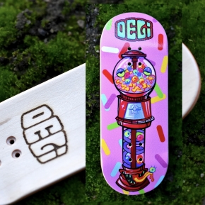 BUBBLEGUM WOODEN FINGERBOARD DECK